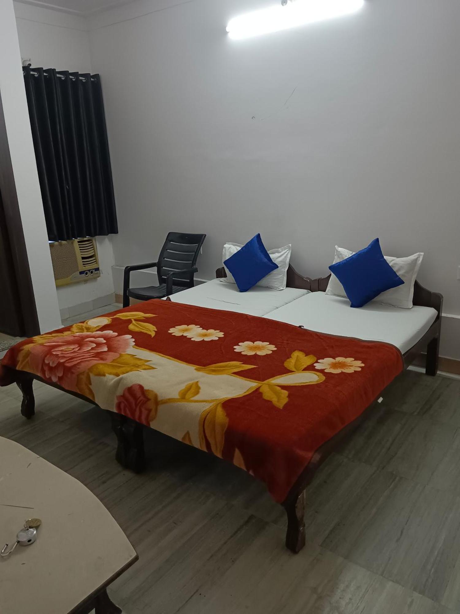 Hotel Shubham Удайпур Екстер'єр фото